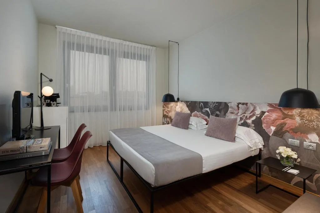 Design Double Room — Hotel Leopardi