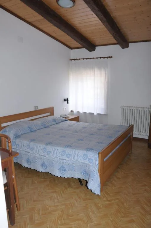 Double or Twin Room — Albergo Vecellio