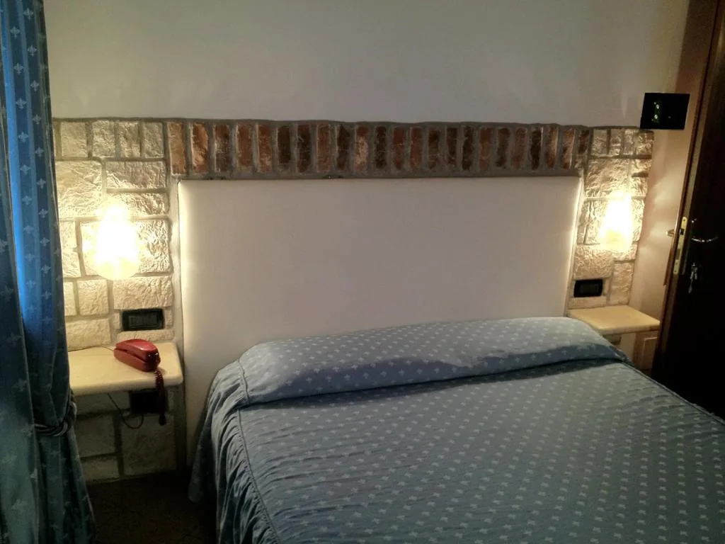 Double or Twin Room — Ca’Nova Alloggi
