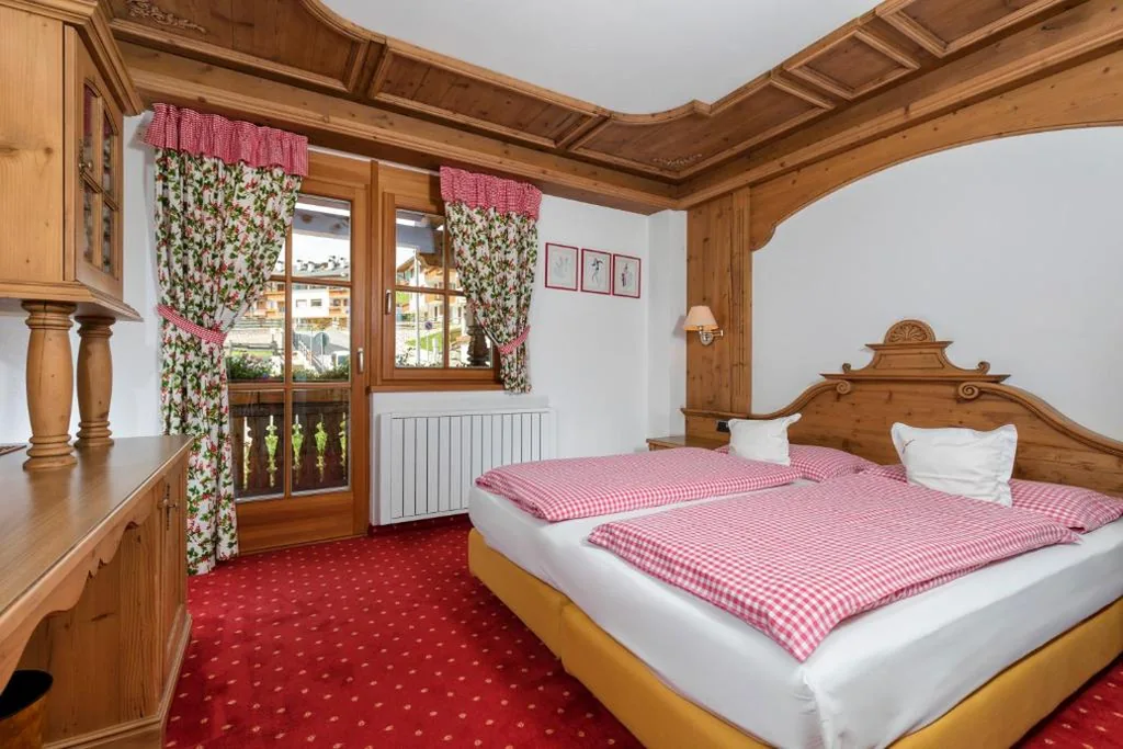 Double or Twin Room — Chalet Barbara
