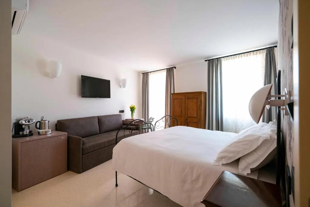 Camera Matrimoniale/Doppia con Letti Singoli con Accesso Spa — Antica Pusterla Relais de Charme