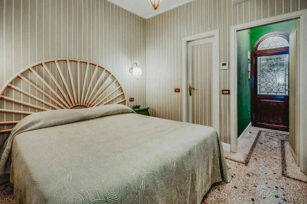 Double or Twin Room with Pool Access — Hotel Giorgione