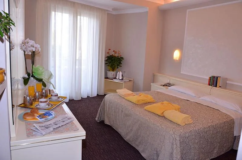 Camera Matrimoniale/Doppia con Letti Singoli con Accesso Spa — Hotel Terme Marconi