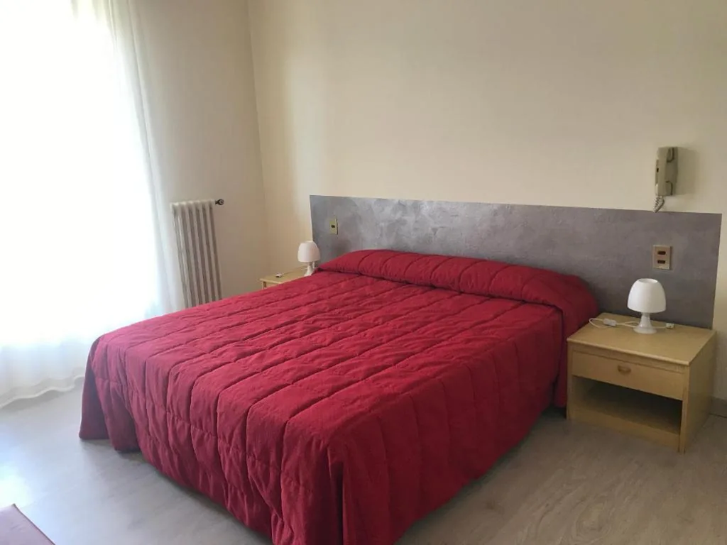 Double or Twin Room with Bathroom — Albergo Bar Ristorante Alla Rama