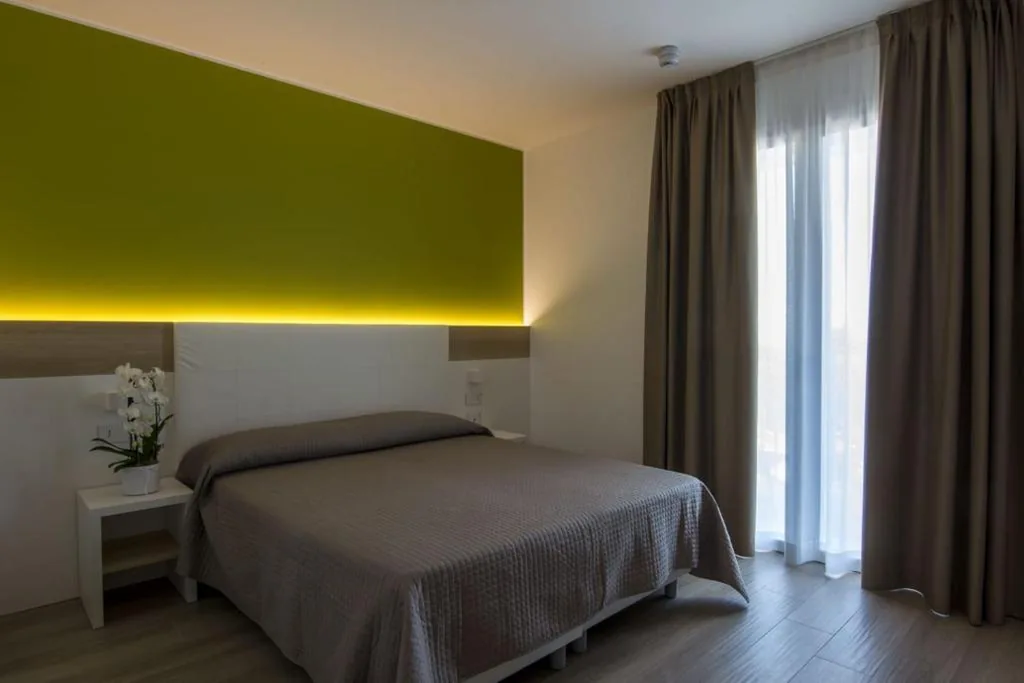 Camera Matrimoniale/Doppia con Letti Singoli con Balcone - Piano Terra Rialzato — Almalux Jesolo Wellness & Spa 3 stelle superior
