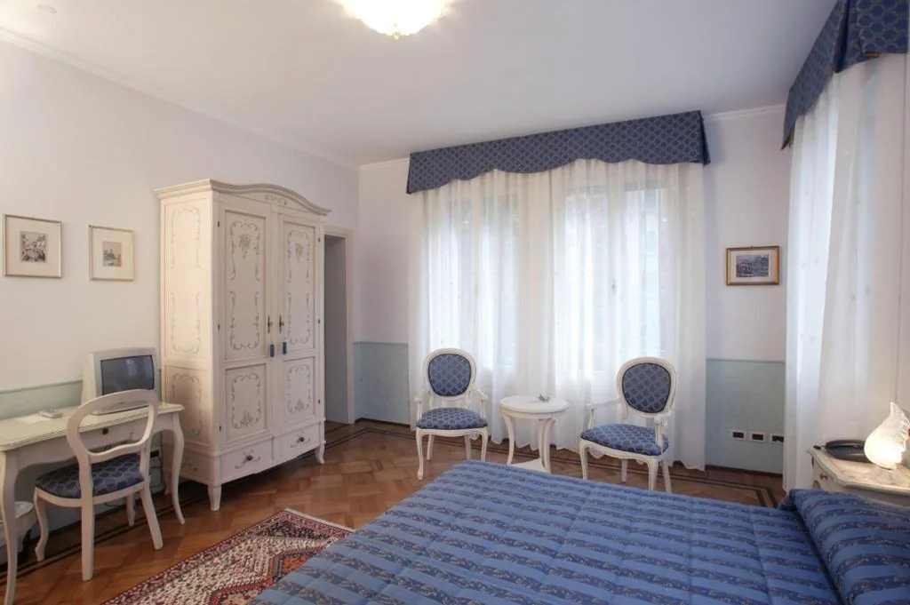 Double or Twin Room with Private Bathroom — Ca’ San Rocco