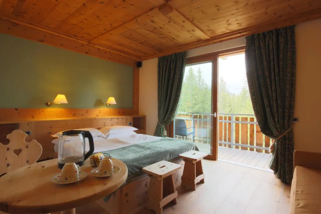 Double or Twin Room with Balcony — Ciasa Vervei