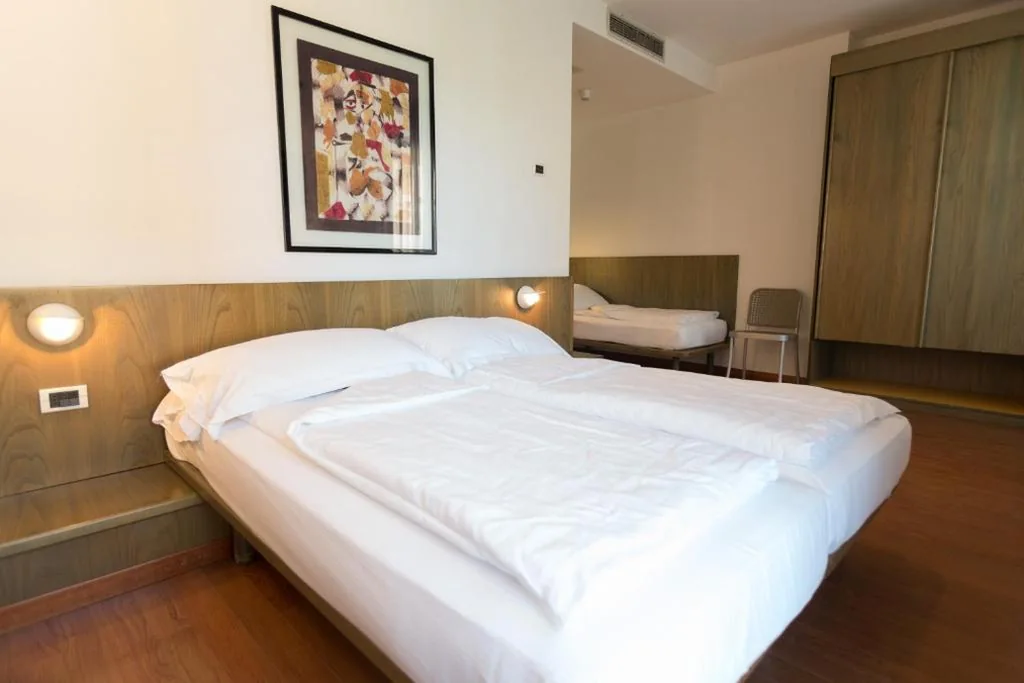 Camera Matrimoniale/Doppia con Letti Singoli con Balcone — Hotel Al Caval