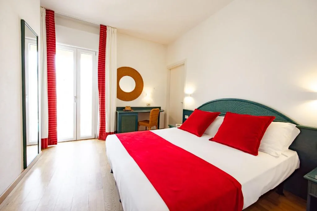 Camera Matrimoniale/Doppia con Letti Singoli con Balcone — Hotel Ariston