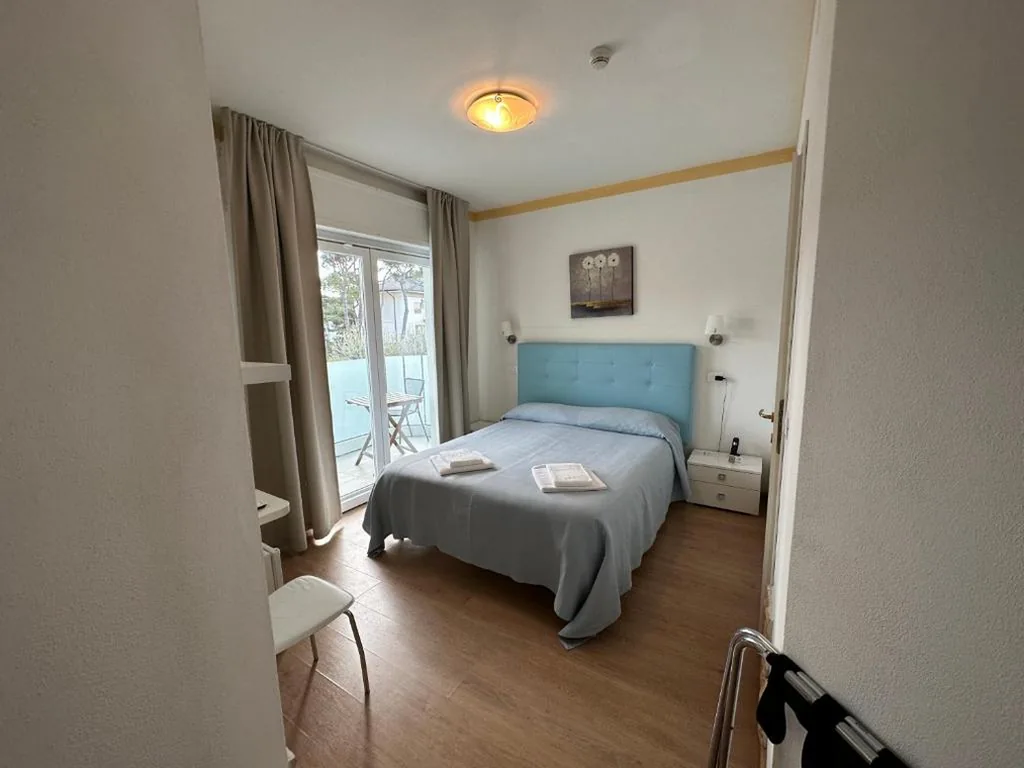 Camera Matrimoniale/Doppia con Letti Singoli con Balcone — Hotel Irene