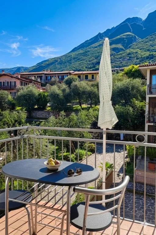 Camera Matrimoniale/Doppia con Letti Singoli con Balcone — Hotel Luisa