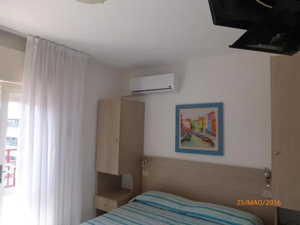 Double or Twin Room with Balcony — Hotel Madison