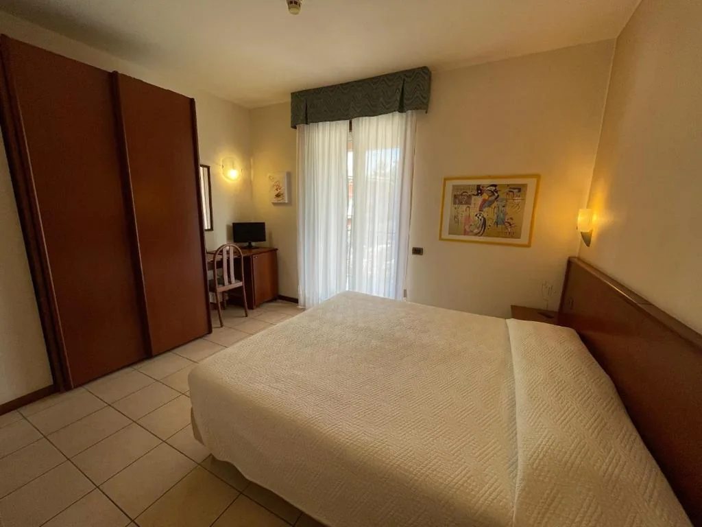 Double or Twin Room with Balcony — Hotel Virginia