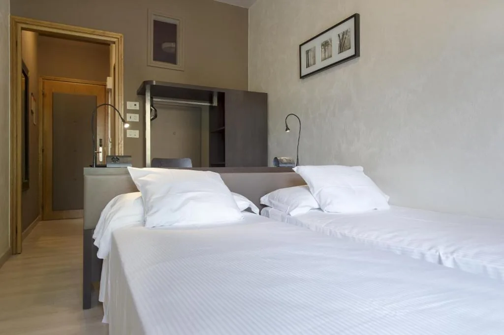 Camera Matrimoniale/Doppia con Letti Singoli con Balcone — M14 Hotel & Spa