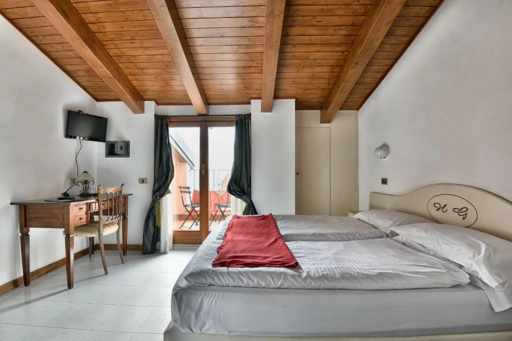 Camera Matrimoniale/Doppia con Letti Singoli con Terrazza — Hotel Gallo