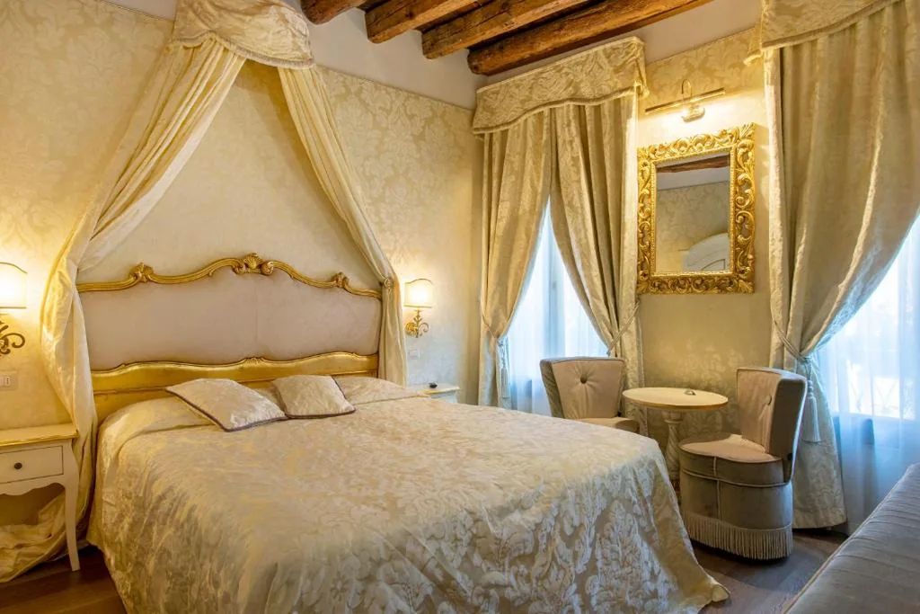 Double or Twin Room with View — B&B Patatina