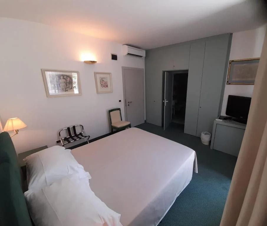 Double or Twin Room with Mountain View — Bellevue San Lorenzo (Adults Only)