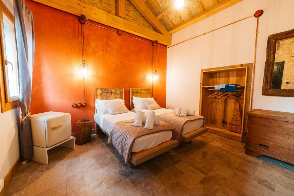 Double or Twin Room with Garden View — Corte Lusenzo