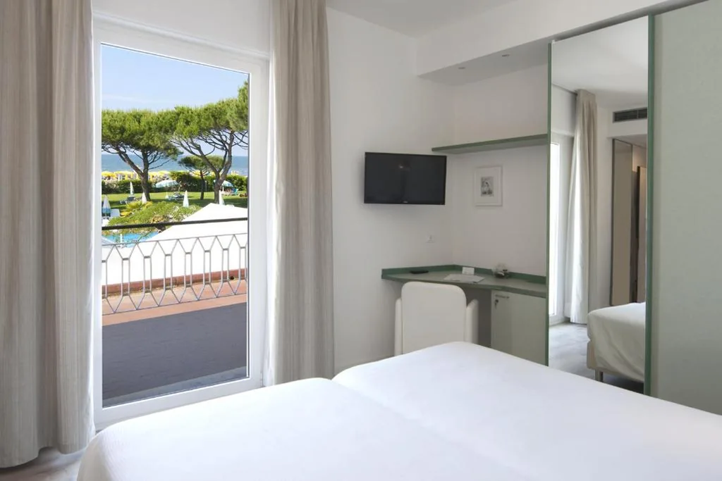 Camera Matrimoniale/Doppia con Letti Singoli con Vista Mare — Hotel Bauer & Sporting