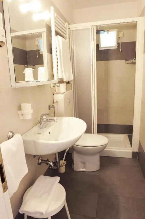 Double or Twin Room with Lake View — Hotel Da Tino