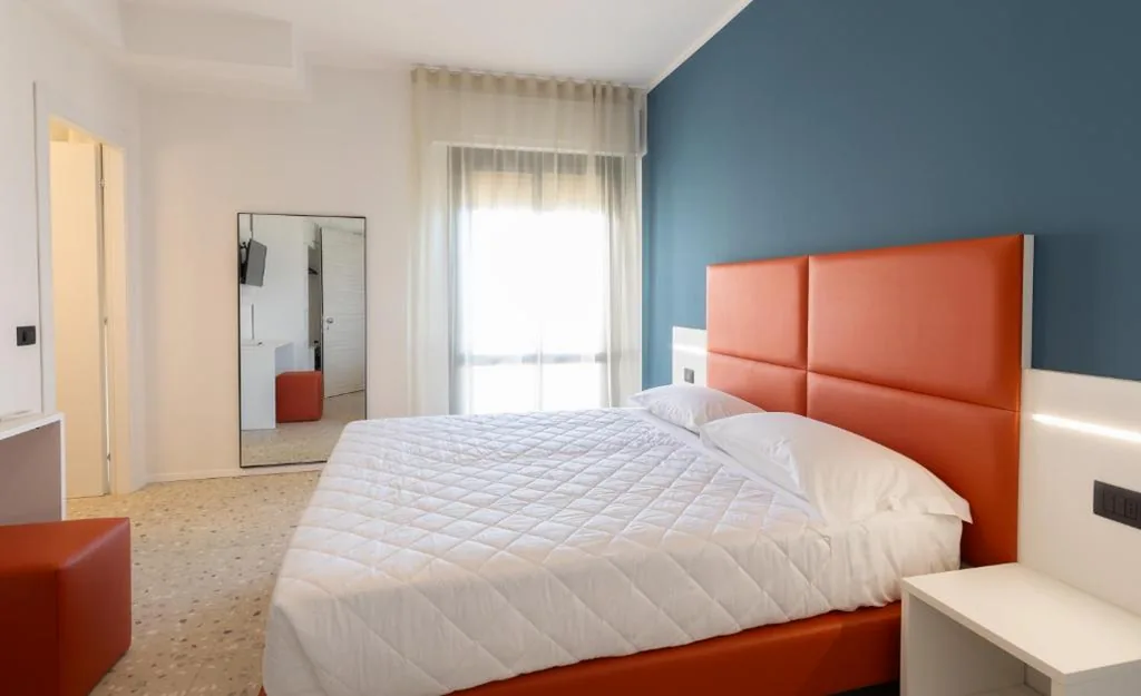 Double or Twin Room with Sea View — Hotel Delaville Frontemare