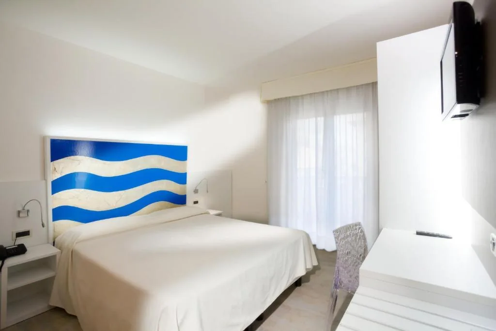 Camera Matrimoniale/Doppia con Letti Singoli con Vista Mare — Hotel Savoy