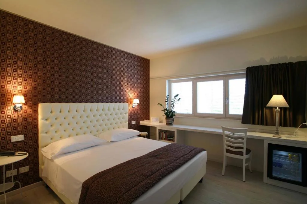 Camera Matrimoniale/Doppia con Letti Singoli con Vista Città — Nuova Opera Rooms & Apartments