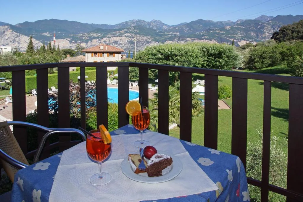 Camera Matrimoniale/Doppia con Letti Singoli con Vista Lago. — Park Hotel Val Di Monte ***S