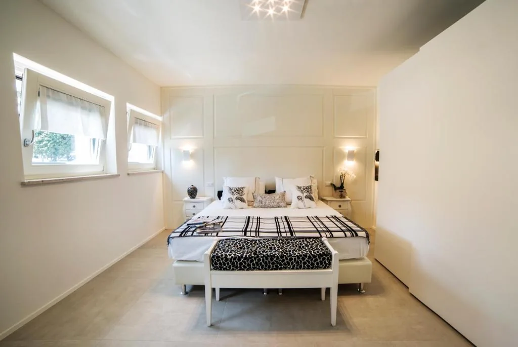 Double or Twin Room with City View — Riviera Carducci Rooms