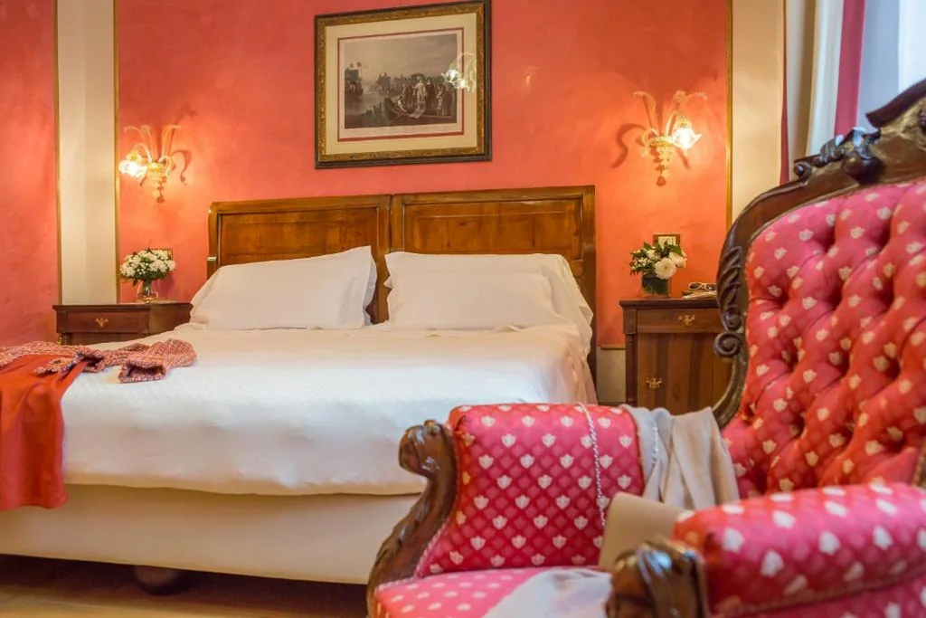 Camera Matrimoniale/Doppia con Letti Singoli — Due Torri Hotel