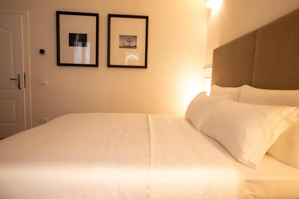 Double or Twin Room — Fenice Studios