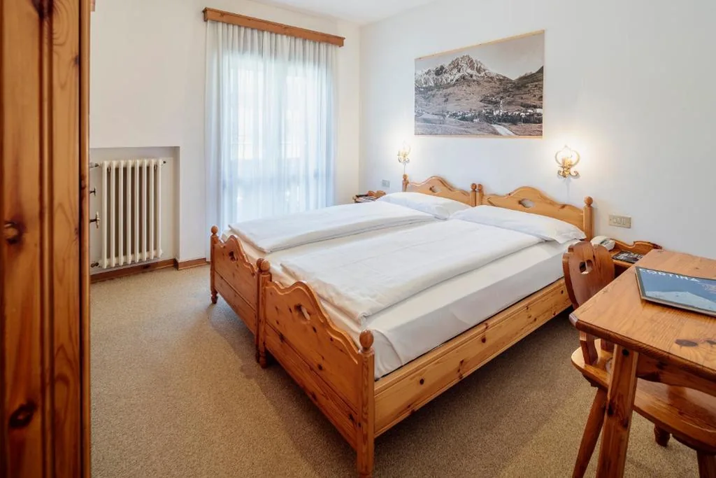 Double or Twin Room — Hotel Al Larin