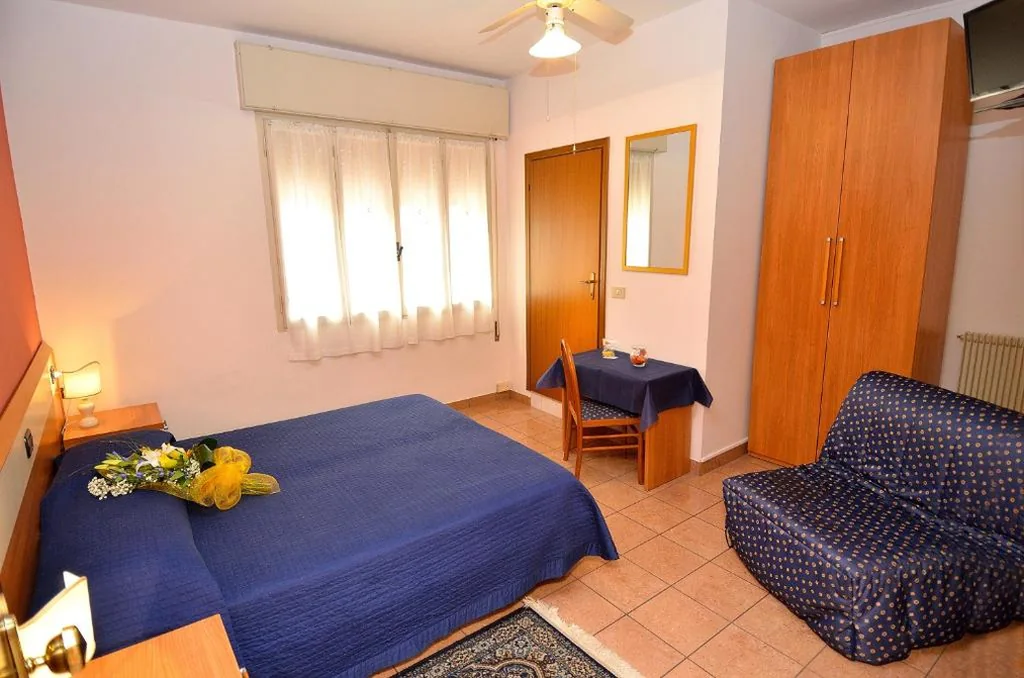 Camera Matrimoniale/Doppia con Letti Singoli — Hotel Amba Alagi
