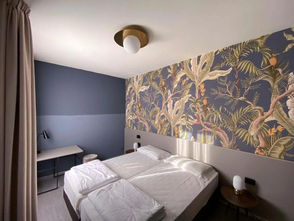 Double or Twin Room — Hotel Astoria