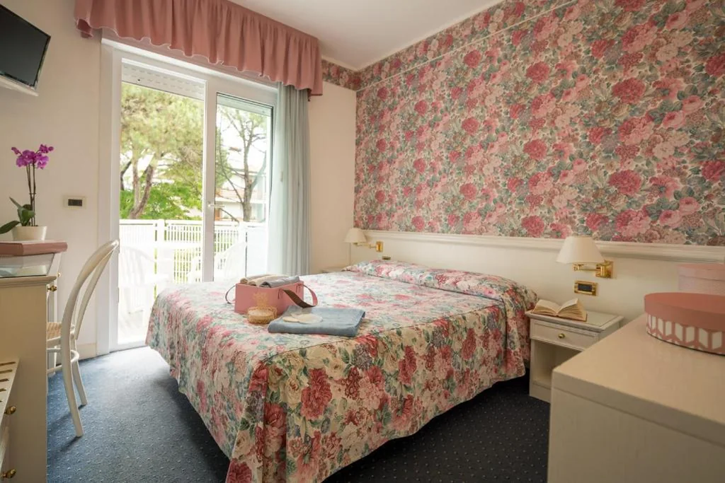 Double or Twin Room — Hotel Astro