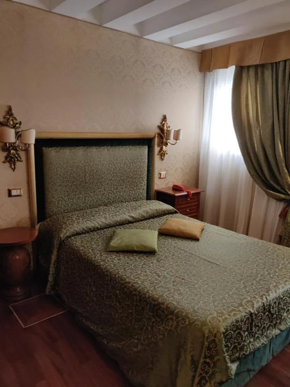Double or Twin Room — Hotel Ca’ Marinella