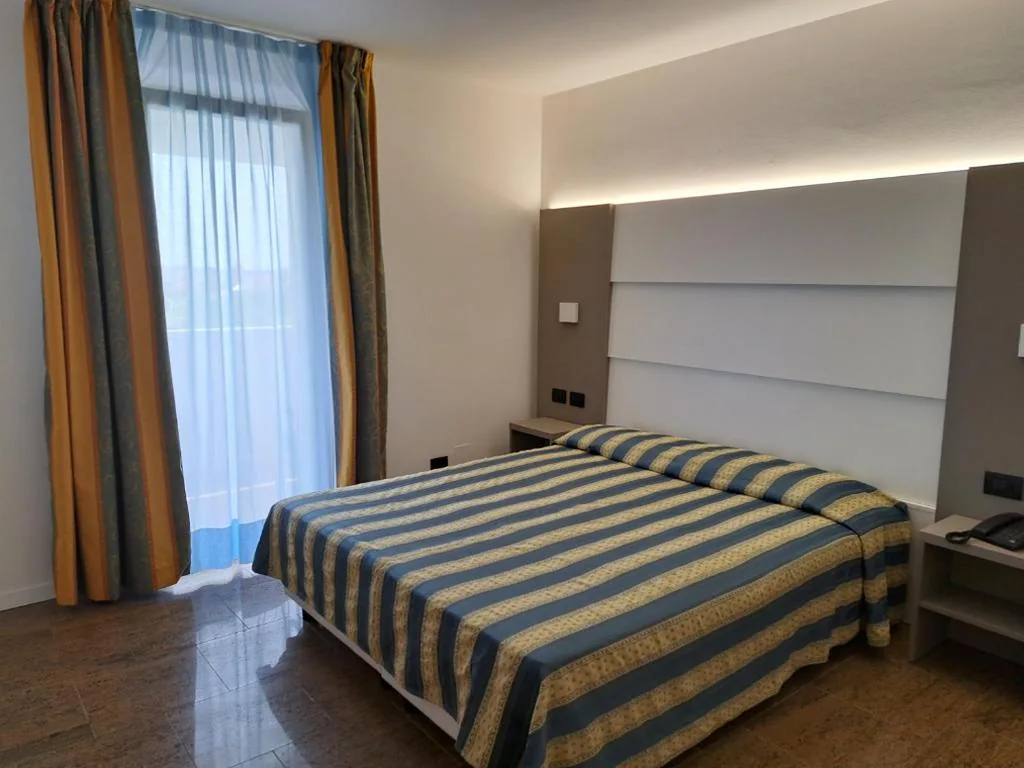 Double or Twin Room — Hotel Consuelo