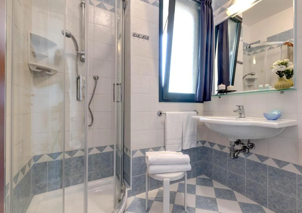 Double or Twin Room — Hotel Garni San Carlo
