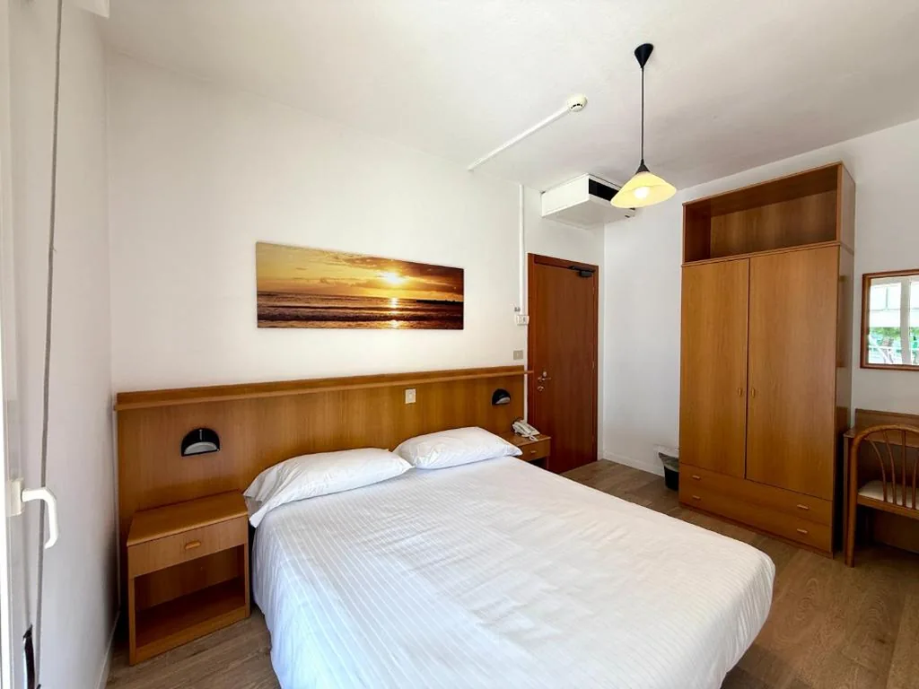 Camera Matrimoniale/Doppia con Letti Singoli — Hotel Palme