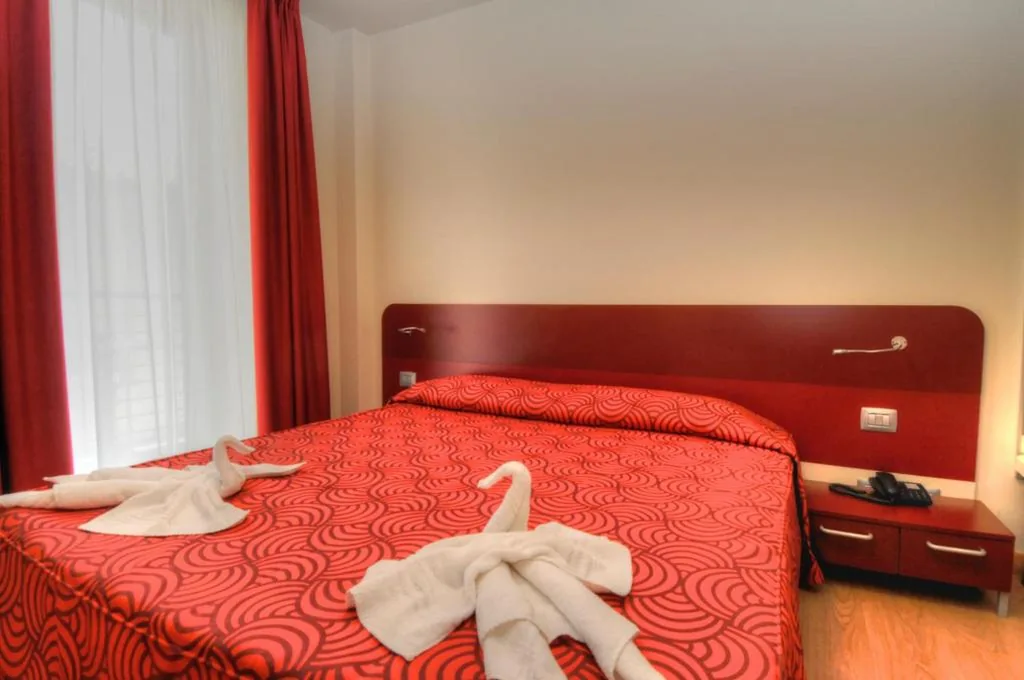 Camera Matrimoniale/Doppia con Letti Singoli — Hotel Pasha