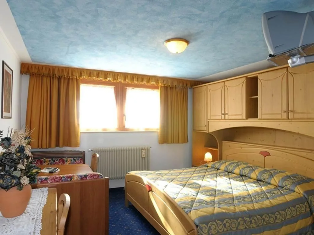 Double or Twin Room — Hotel Pordoi – Fam Furgler