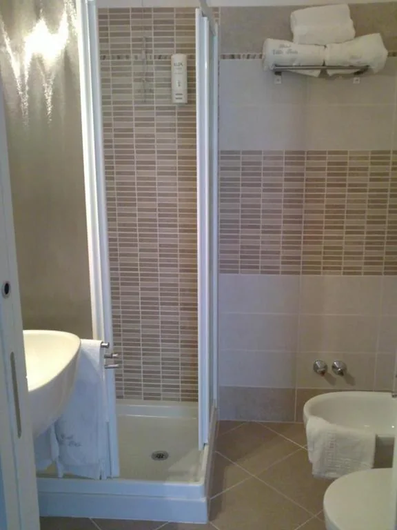 Double or Twin Room — Hotel Rado