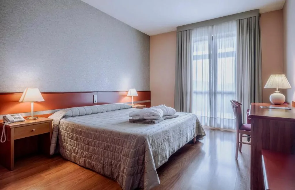 Camera Matrimoniale/Doppia con Letti Singoli — Hotel Savoia Thermae & SPA