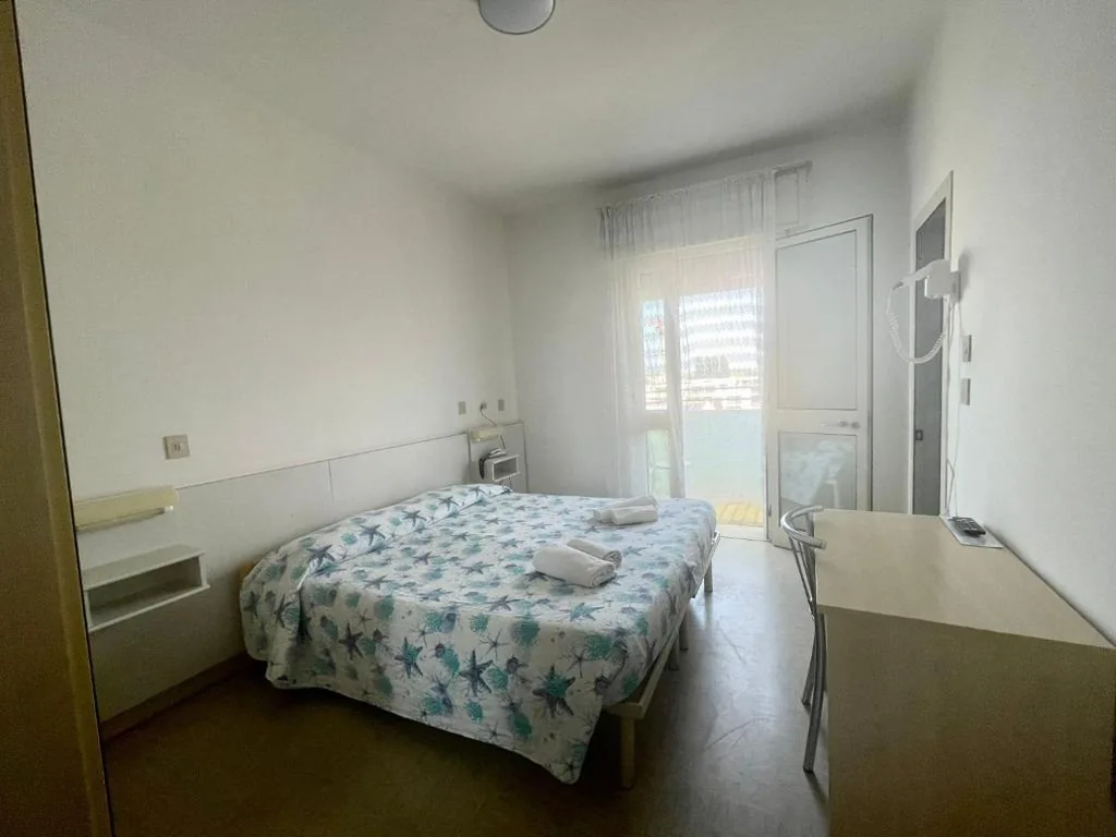 Camera Matrimoniale/Doppia con Letti Singoli — Hotel Vianello