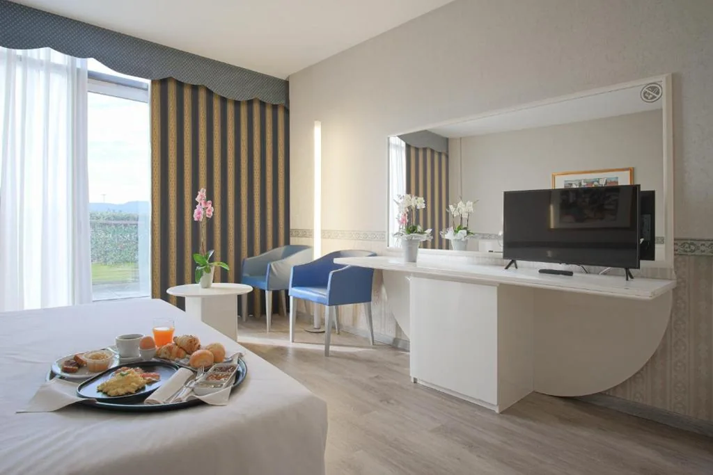 Double or Twin Room — Hotel Viest