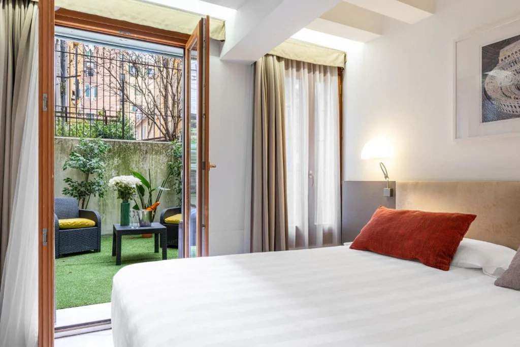 Double or Twin Room — Leone Hotel