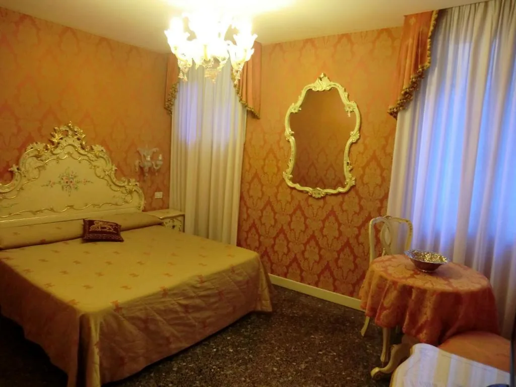 Camera Matrimoniale/Doppia con Letti Singoli — Locanda Cà Le Vele