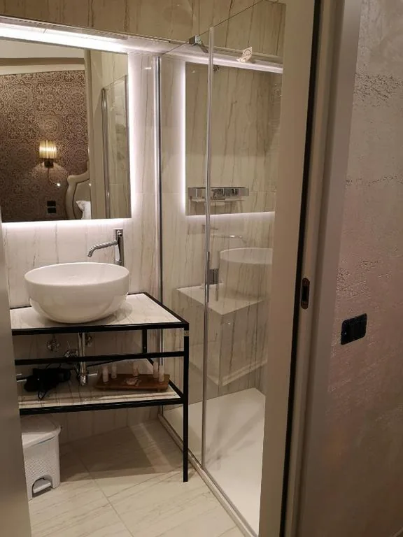 Double or Twin Room — Locanda Cavanella