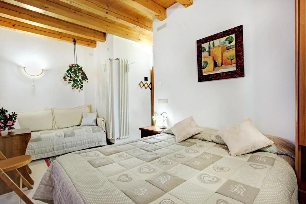 Double or Twin Room — Locanda Delle Acque