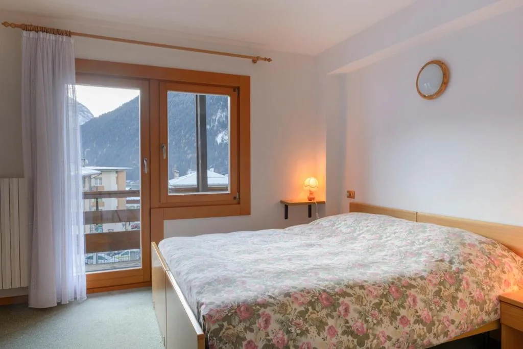 Camera Matrimoniale/Doppia con Letti Singoli nella Dependance — Hotel La Nuova Montanina